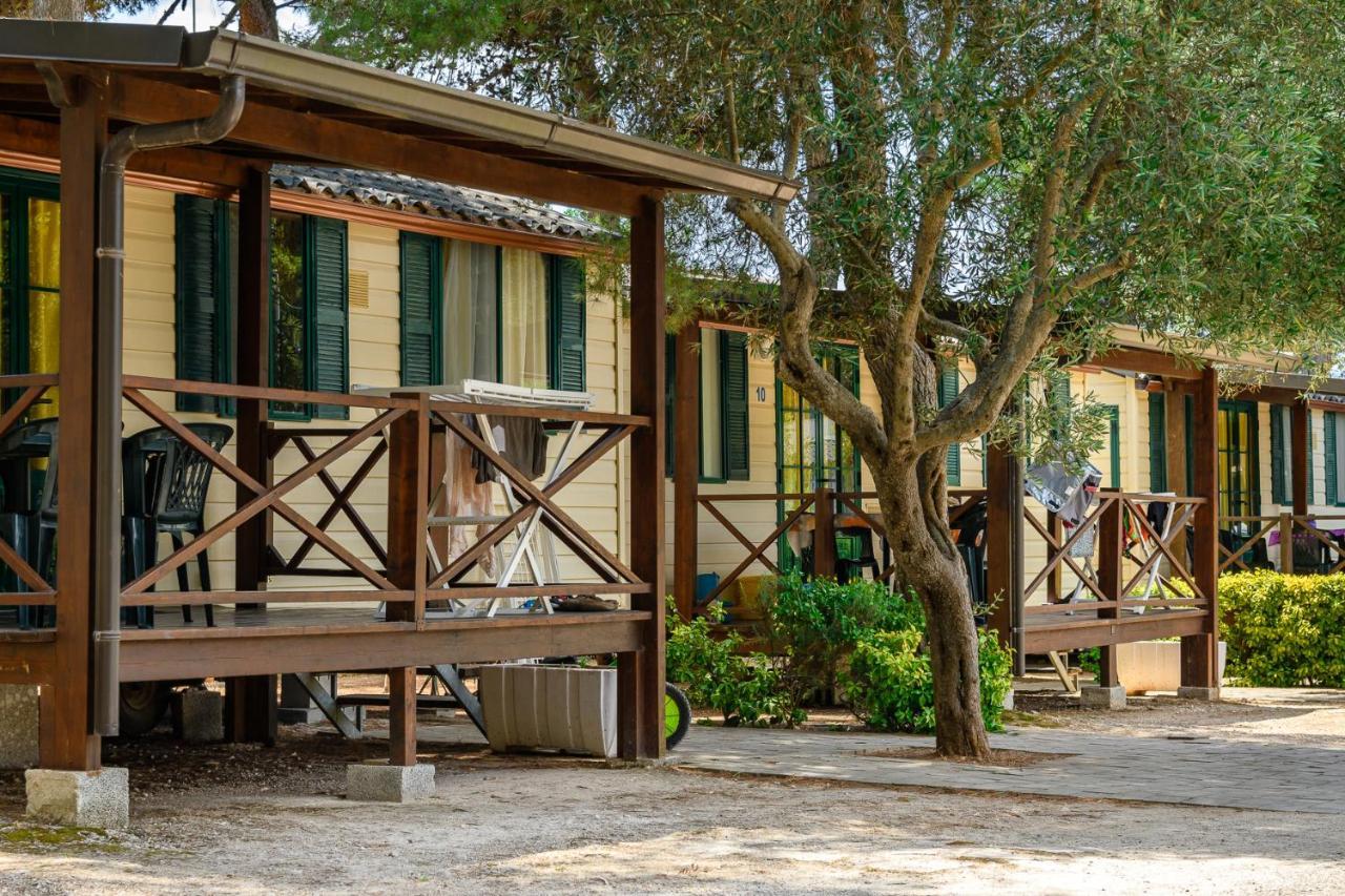 Camping Villaggio Santa Maria Di Leuca Ґальяно-дель-Капо Екстер'єр фото