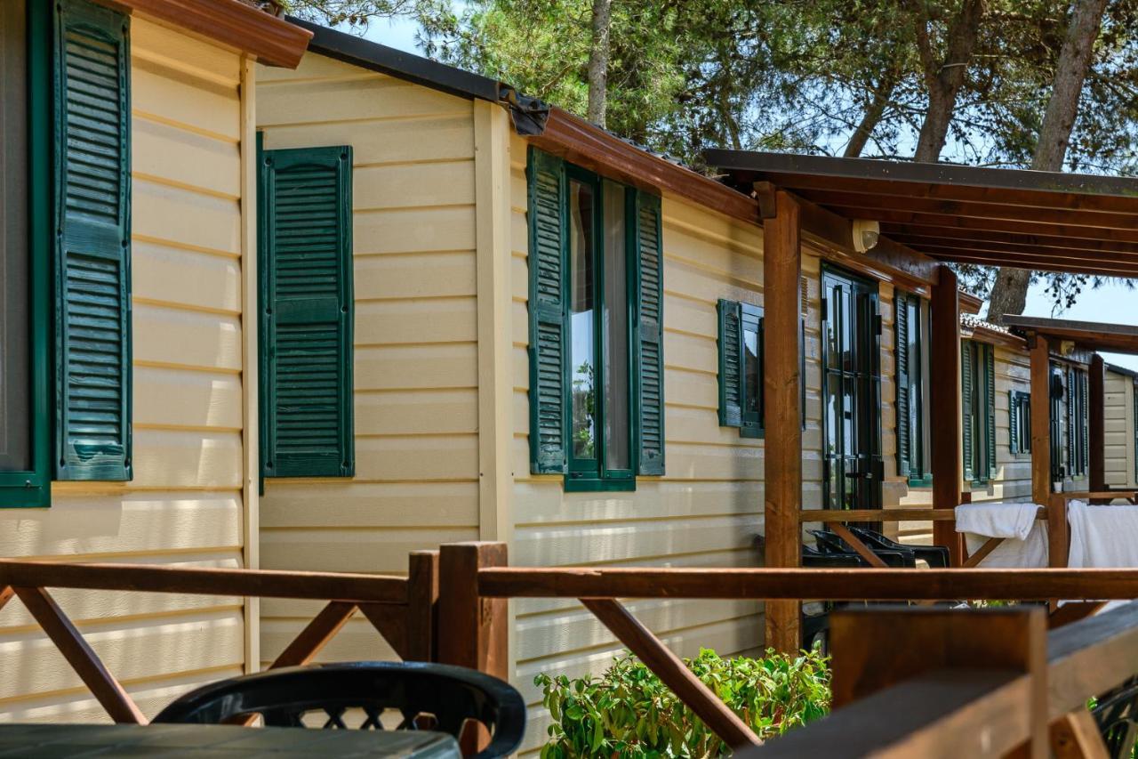 Camping Villaggio Santa Maria Di Leuca Ґальяно-дель-Капо Екстер'єр фото