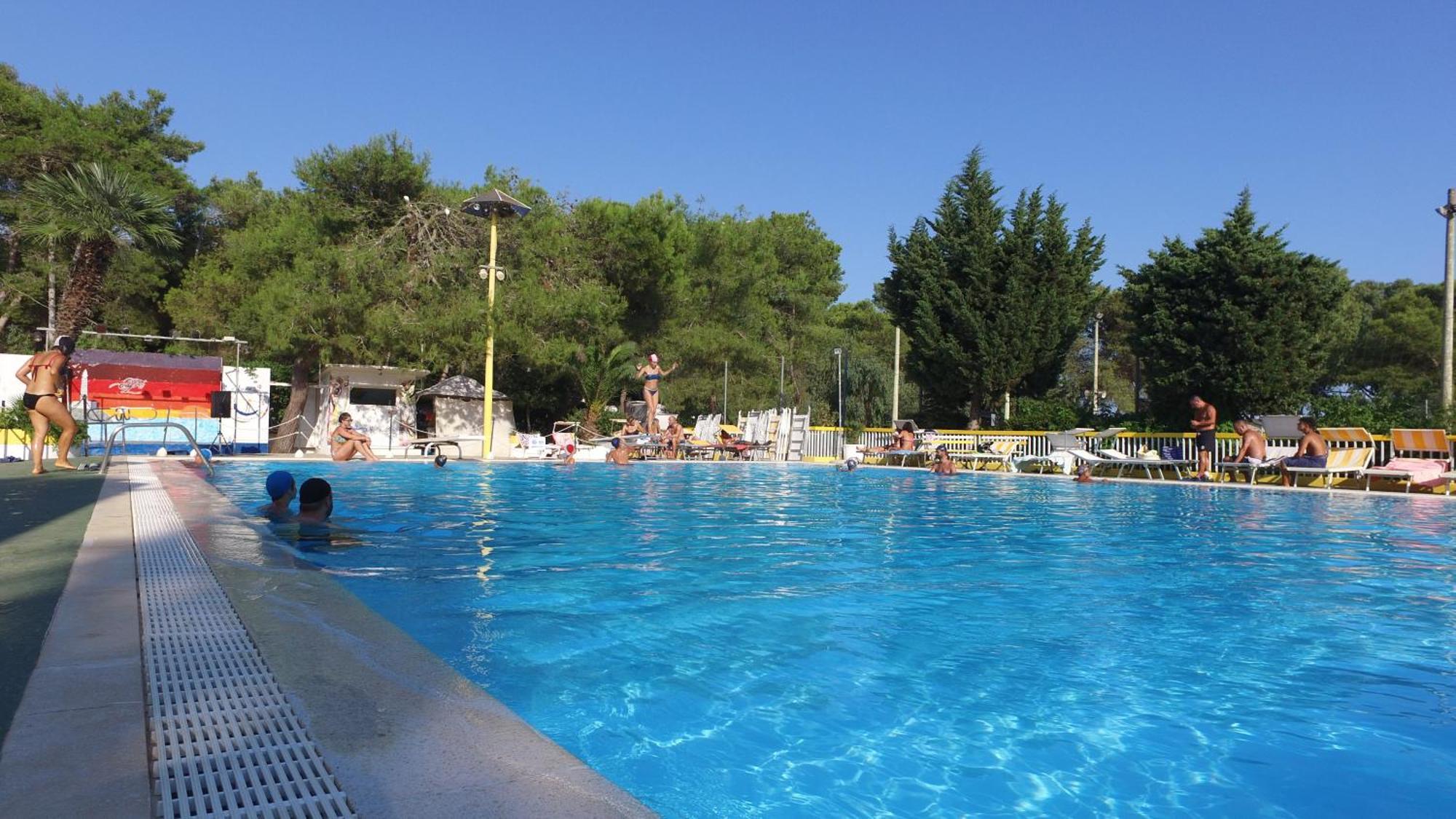 Camping Villaggio Santa Maria Di Leuca Ґальяно-дель-Капо Екстер'єр фото