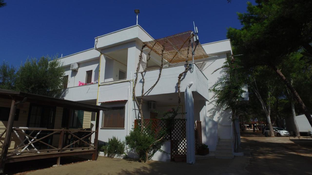 Camping Villaggio Santa Maria Di Leuca Ґальяно-дель-Капо Екстер'єр фото
