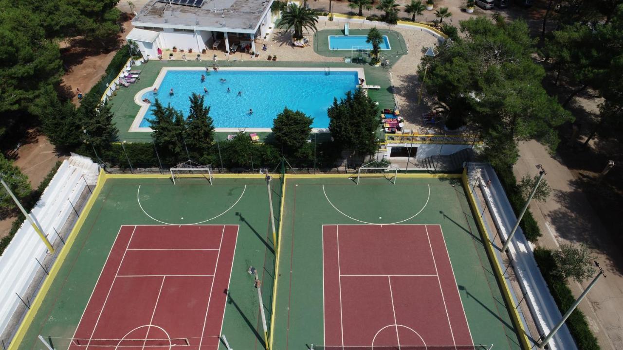 Camping Villaggio Santa Maria Di Leuca Ґальяно-дель-Капо Екстер'єр фото