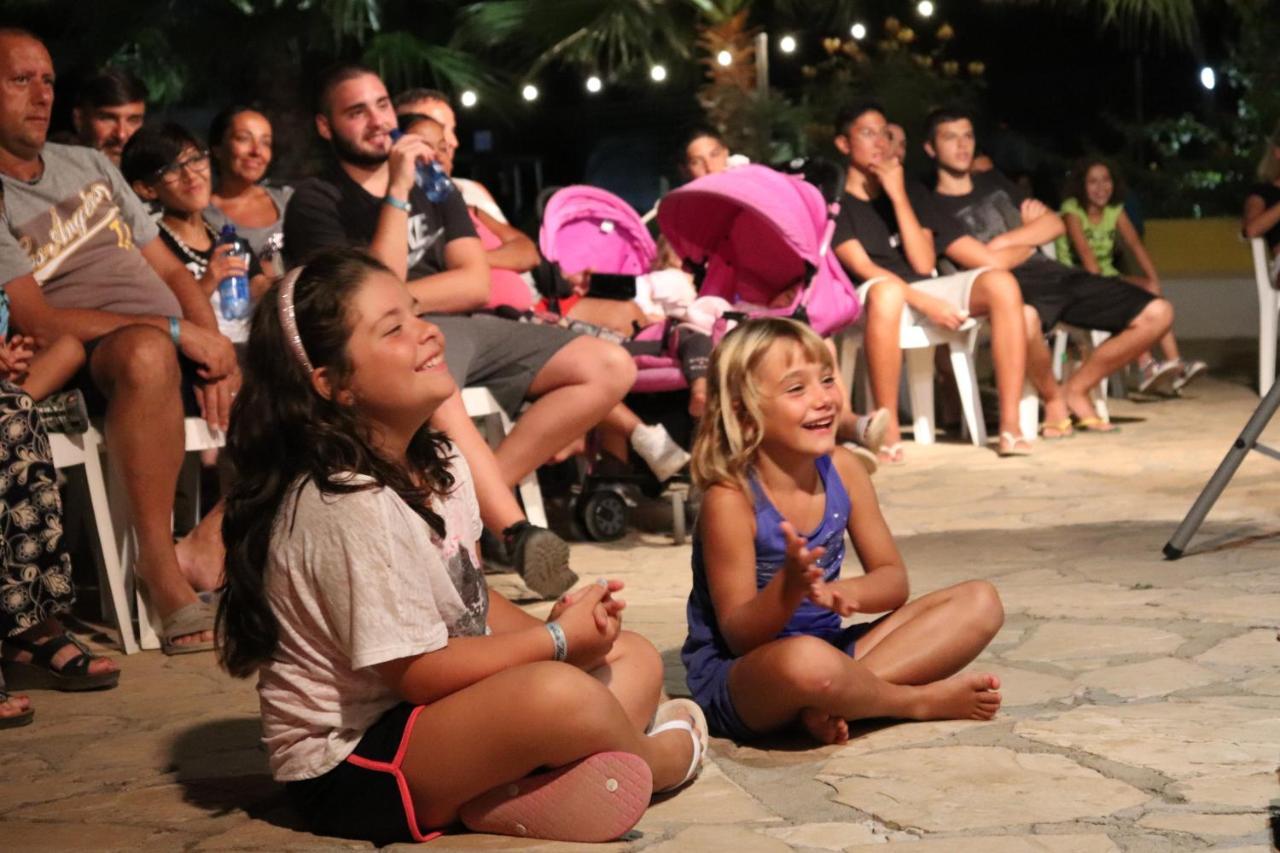 Camping Villaggio Santa Maria Di Leuca Ґальяно-дель-Капо Екстер'єр фото