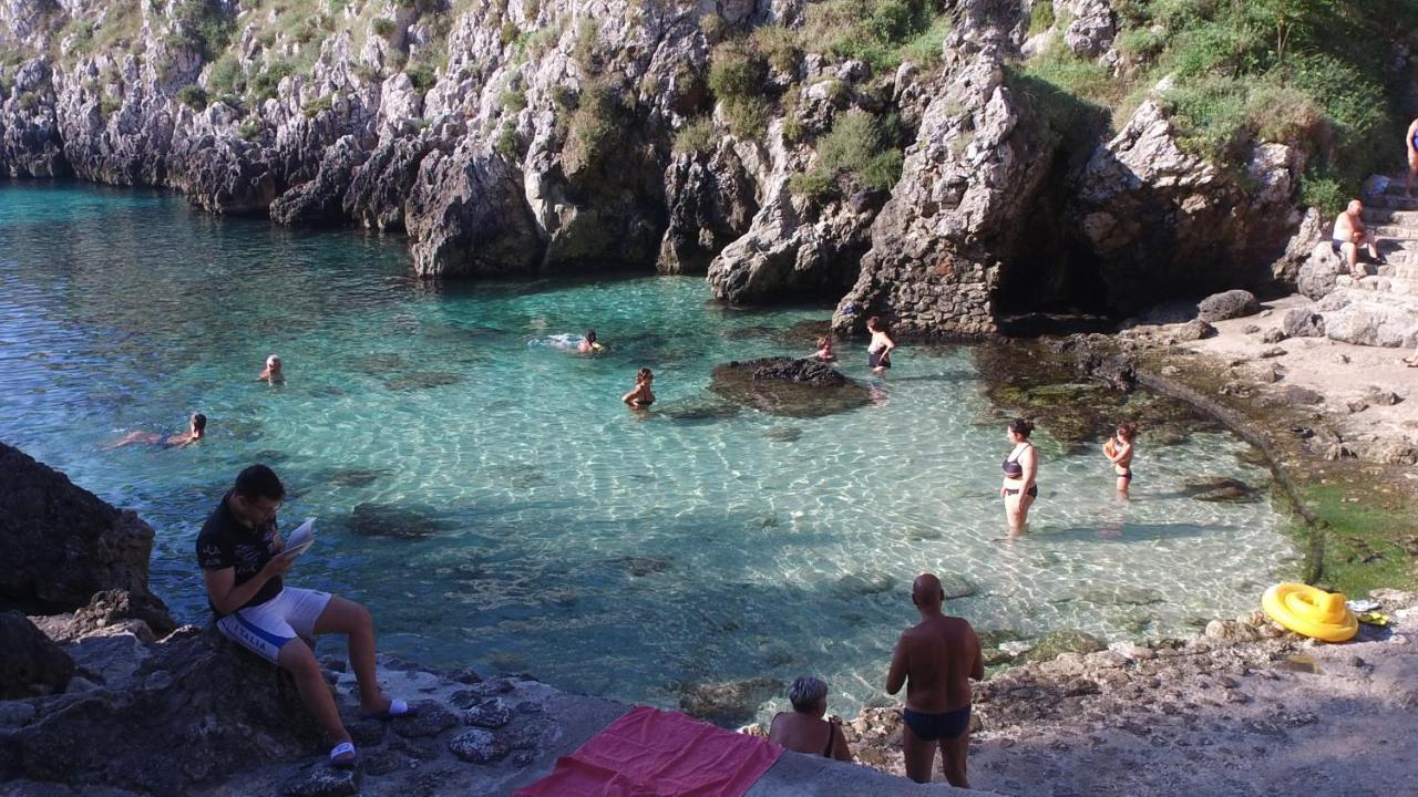 Camping Villaggio Santa Maria Di Leuca Ґальяно-дель-Капо Екстер'єр фото